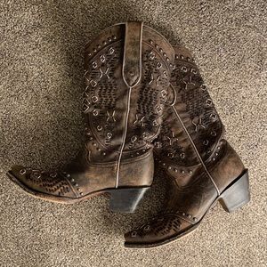 CORRAL Size 8 Boots